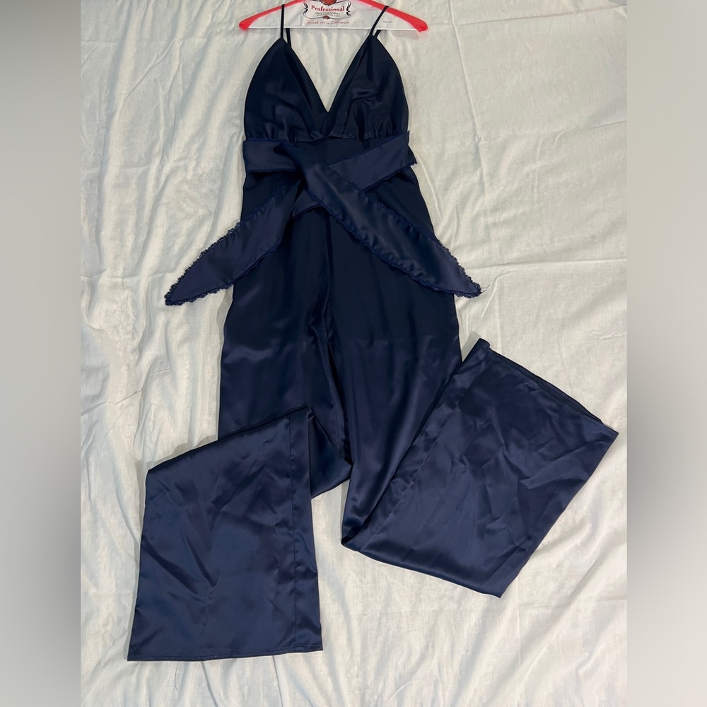 Bebe wide leg jumpsuit - size 4 Nvy Blue